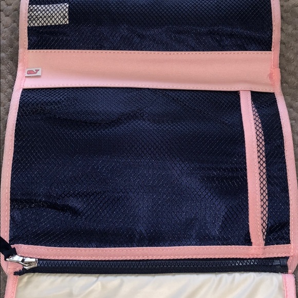 Vineyard Vines Toiletry Case - Picture 3 of 5